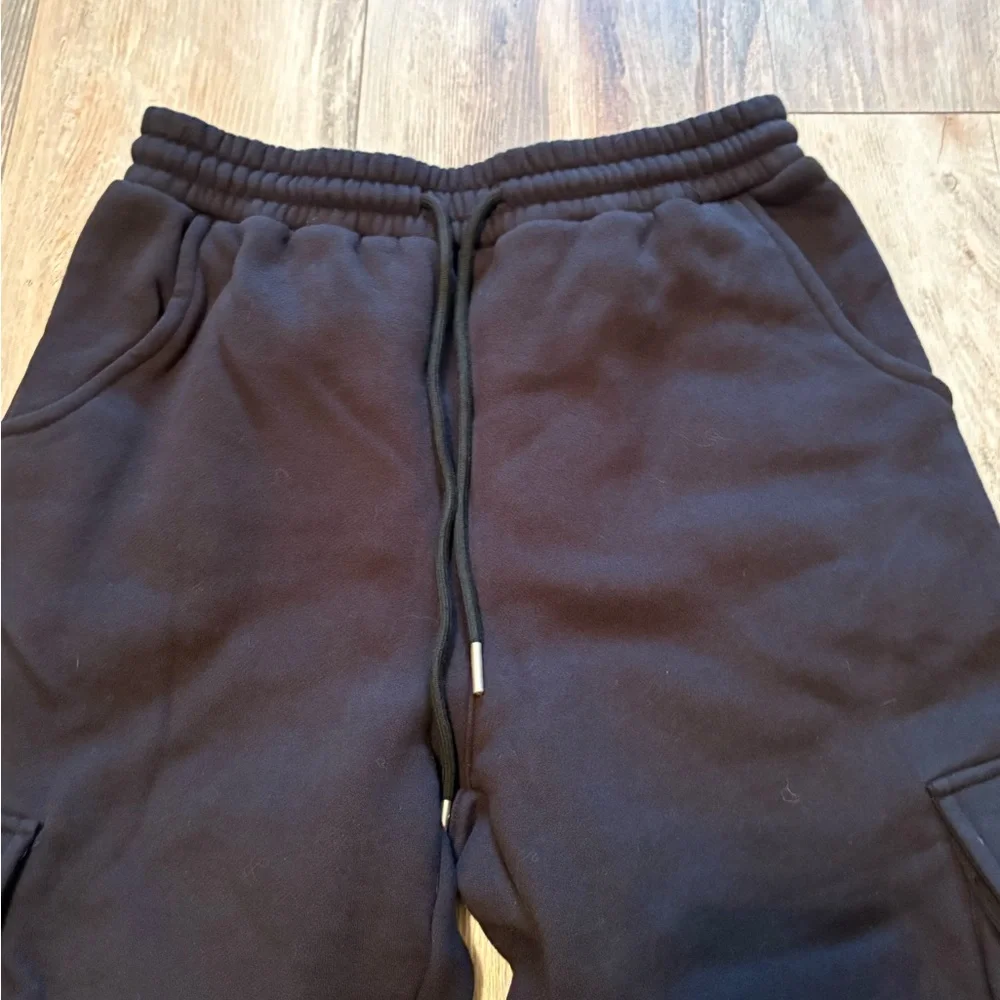 NWOT High Waist Black Cargo Sweatpants - Picture 3 of 6